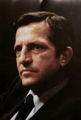 Adolfo Suarez dimite