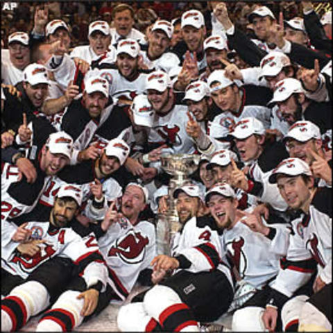 New Jersey Devils beat Might Ducks of Anaheim in a 4-3 series