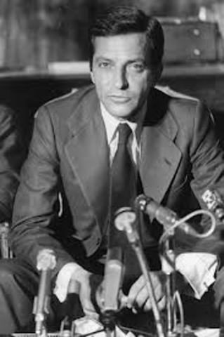 Dimisión de Suárez