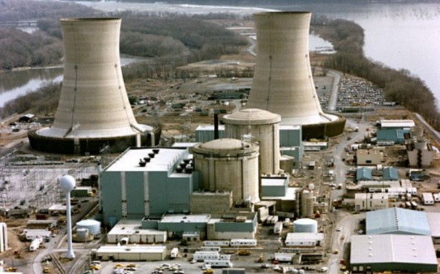 First Nuclear Power Plant in US