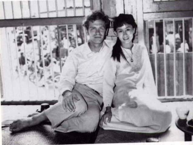 Muere el marido de Suu Kyi