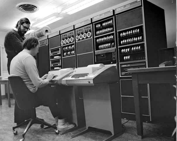 Файловая система содержала родовые черты ОС Unix