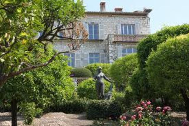 Moved to Cagnes-sur-Mer