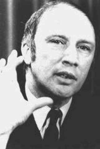 Police raid the hiding place of the FLQ's Chenier cell