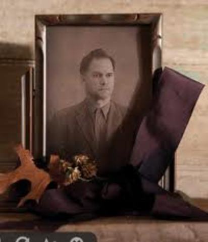 Katniss's father dies