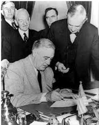 INGLATERRA Y FRANCIA DECLARAN LA QUERRA A ALEMANIA