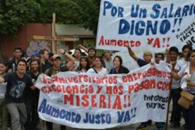 SUELDO DE UN PROFESOR UNIVERSITARIO