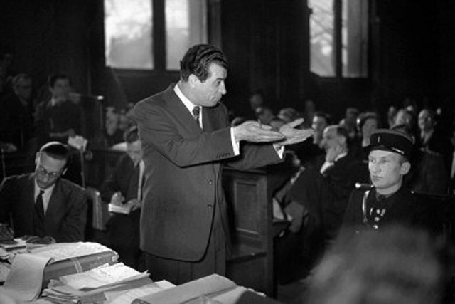 Service militaire obligatoire en Angleterre