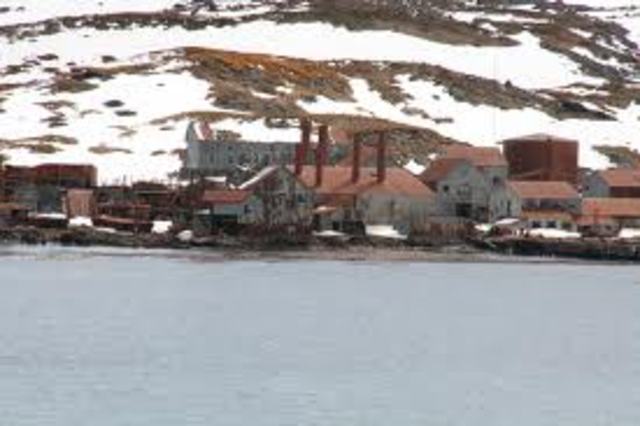 Shackleton And 3 men reach Stromness Whaling Station.