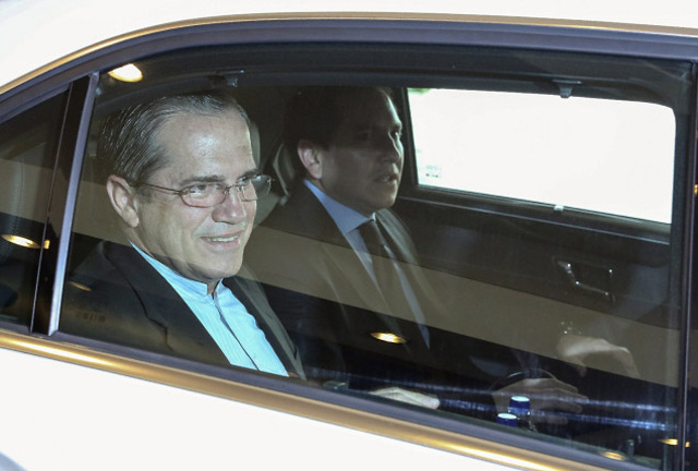 Snowden cumple 72 horas atrapado en el aeropuerto de Moscú