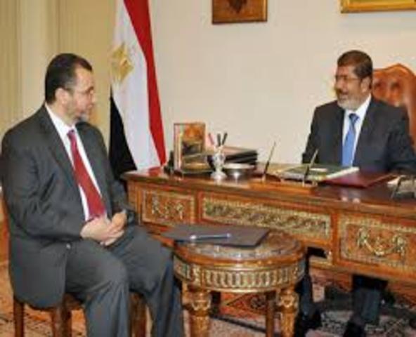 مرسي يجري      تعديلا وزاريا