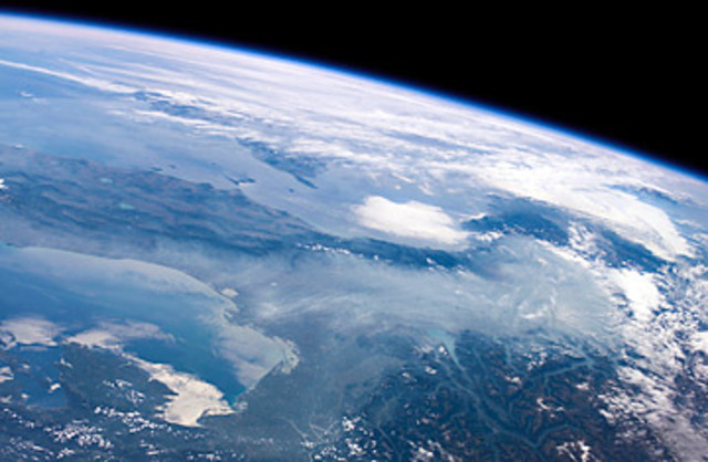 The filling of Earth's basins with water