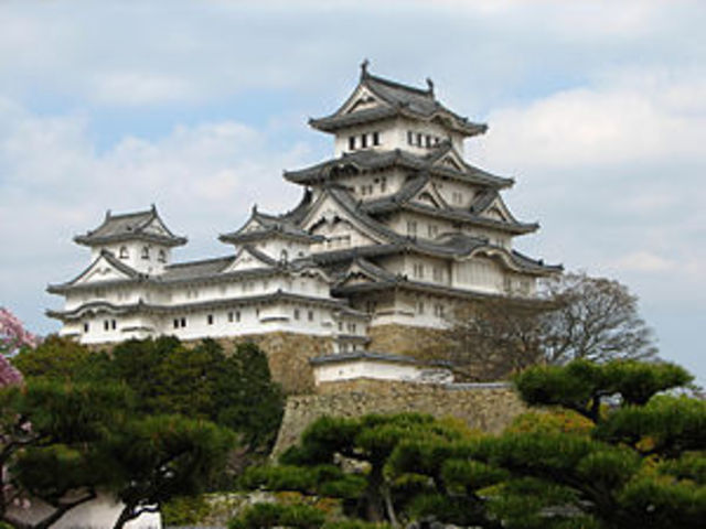 Himeji Castle is Completed