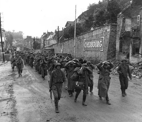 Las tropas estadounidenses y soviéticas entran en Alemania