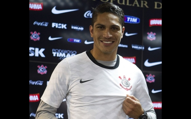 Paolo Guerrero ficha por el Corinthians