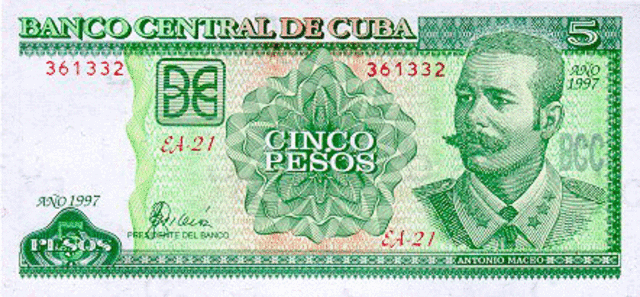 La primera emisión de billetes a nombre del Banco Central de Cuba comenzaron a raíz de su creación en el año 1997 con los billetes de valores faciales de 5 y 10 pesos.