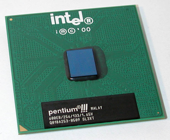 Pentium III (1999)