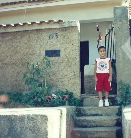Ninguém pode roubar pão na casa de ninguém (...)