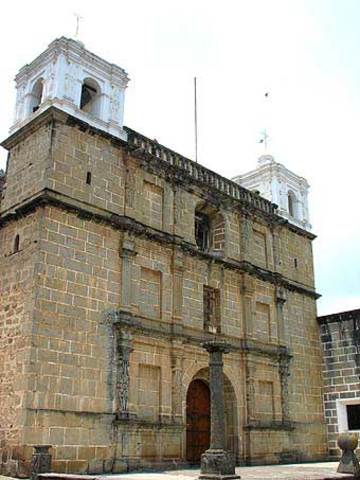 Fundación de la Escuela de Cristo