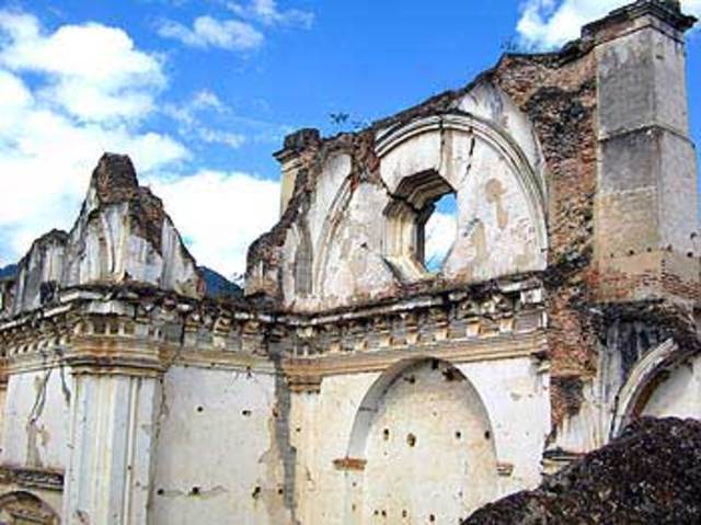 Fundacion de la Iglesia de la Recolección