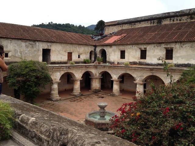 Inicio del Tercer Período Arquitectónico.