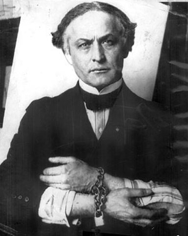 Houdini Dies