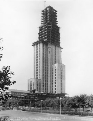 Ground Broken to Build the University of Pittsburgh's Cathedral of Learning