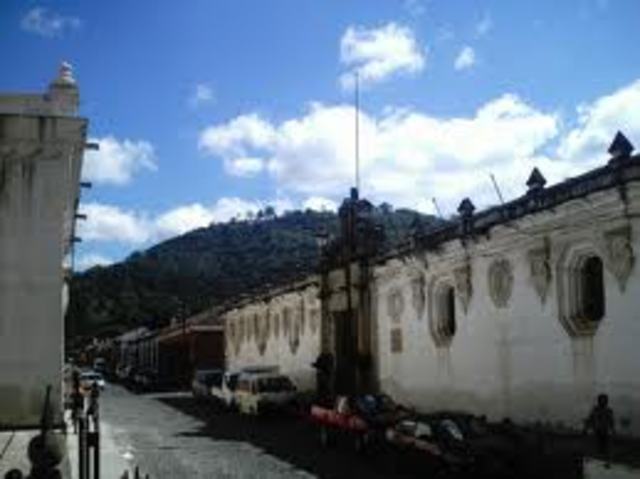 Universidad San Carlos