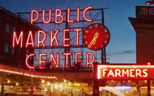 Shopping at World Famous Pike's Market