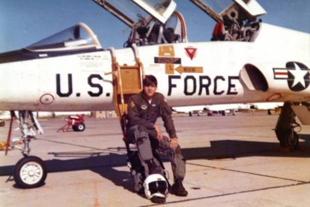 Perry leaves military as captain