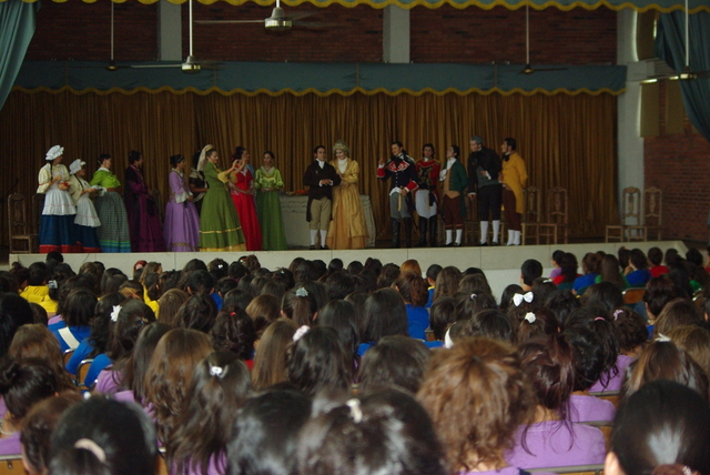 Funcion LA BODA DE LAS VARGAS, Colegio REINA DE LA PAZ