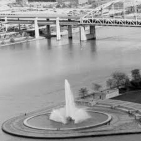 Fountain at the Point