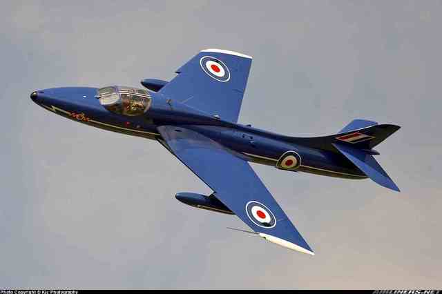 Hawker Hunter is built