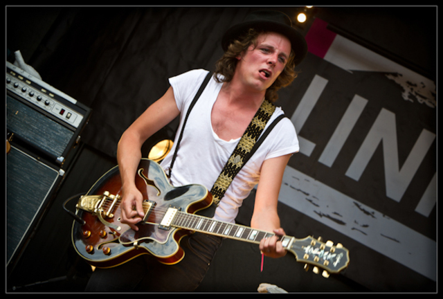 Novarock (the van jets, drums are for parades)