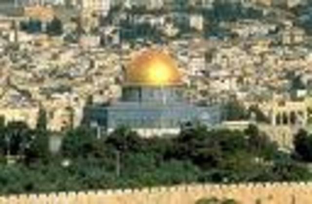 Salan al-Din returns Jerusalem to Muslim rule
