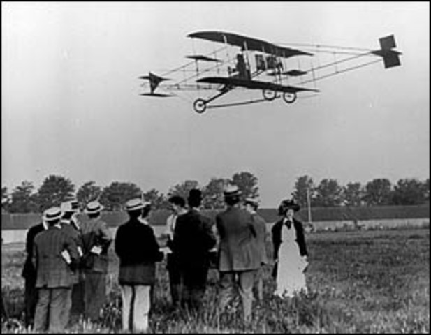 Glenn Curtiss wins Scientific American Trophy