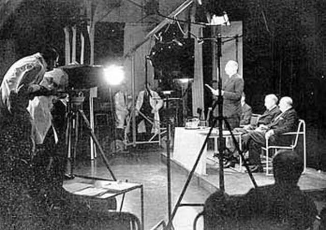 BBC public telivision service begins