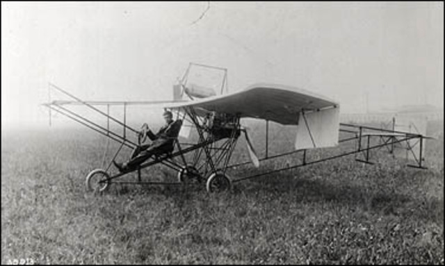 First American monoplane is built