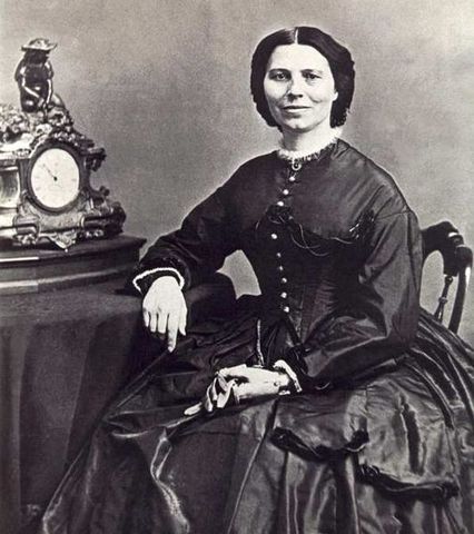 Clara Barton helps the Union