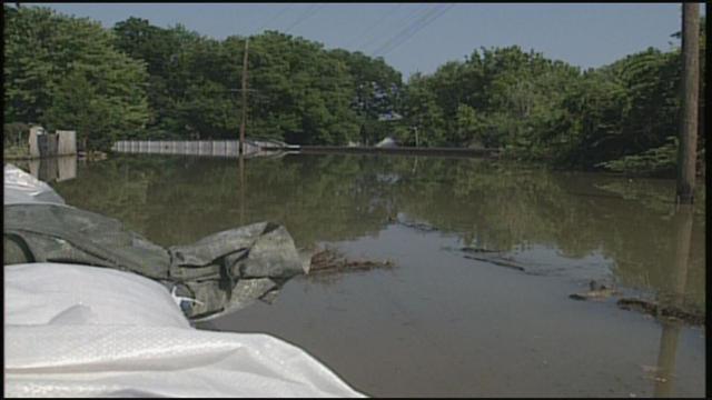 Mississippi River crests