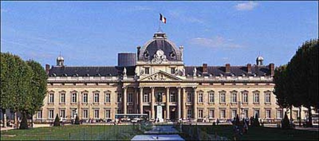 Napoleon has left Brienne and arrives in Paris, to attend the Ecole Militaire