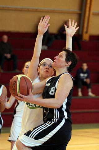 Béatrice Lévêque succède à Samuel Canet