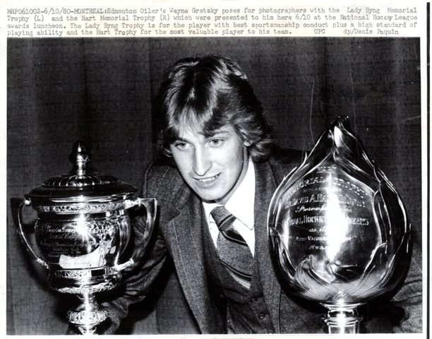 Gretzky wins Hart and Lady Byng trophies