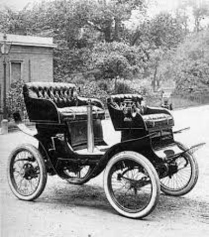 Primer vehículo Peugeot