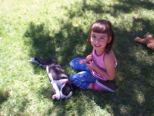 Vivien & Vincent get a puppy and we have a yard!