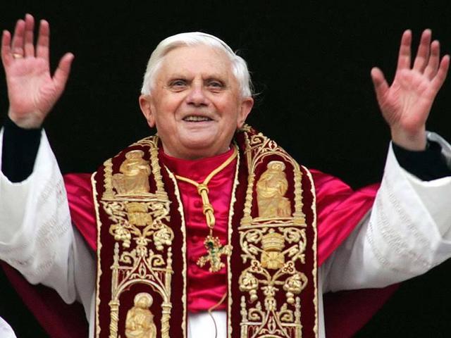 Pope Benedict XVI resigns