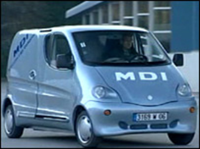 El auto que corre a fuerza de aire.