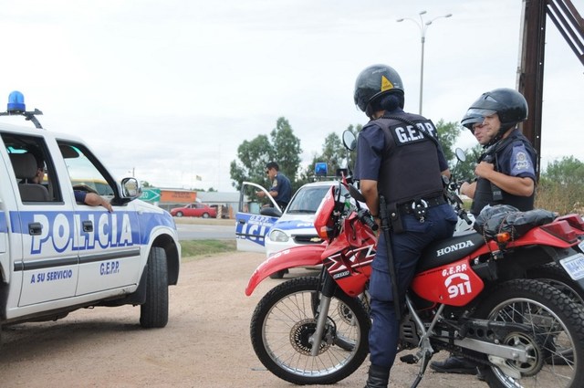 Muere un policía en asalto a panadería de Malvín Norte