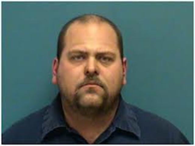 Eric Thomes commits suicide as investigators went to question him in Decker's death