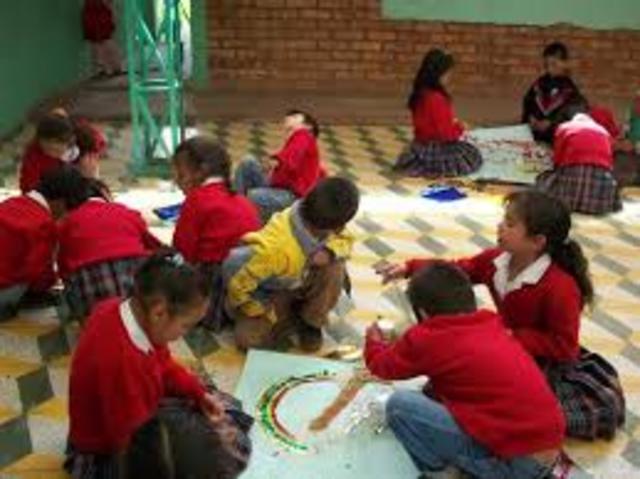 ESTUDIANDO EN EL CLUB DE LEONES